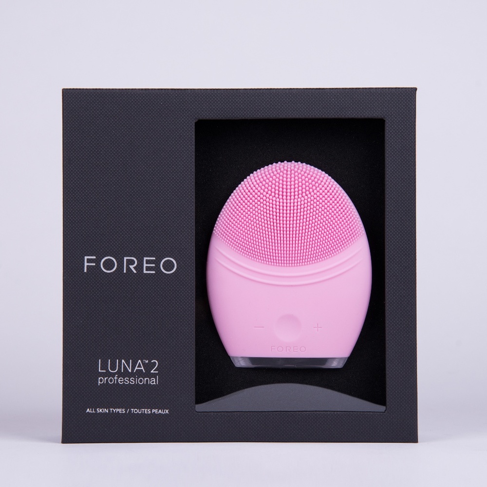 Foreo LUNA 02 Pro - Electronic Facial Brush